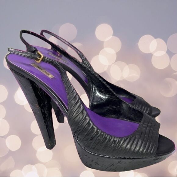 Miu Miu by Prada Black Leather SlingBack Heels Size 37.5 US 7.5 Authentic - Picture 1 of 14